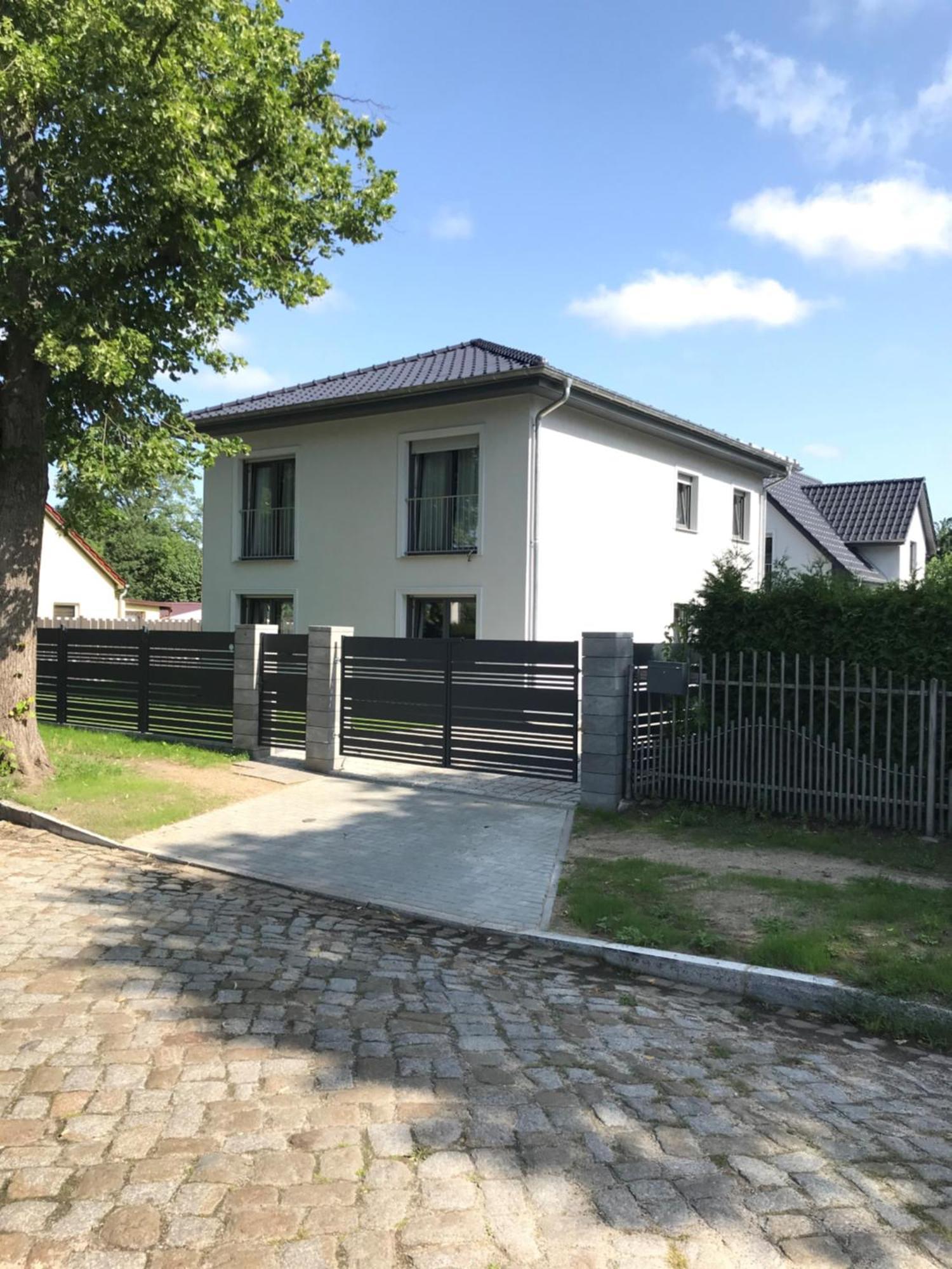 Schoene Neu Erbaute Wohnung Берлин Экстерьер фото